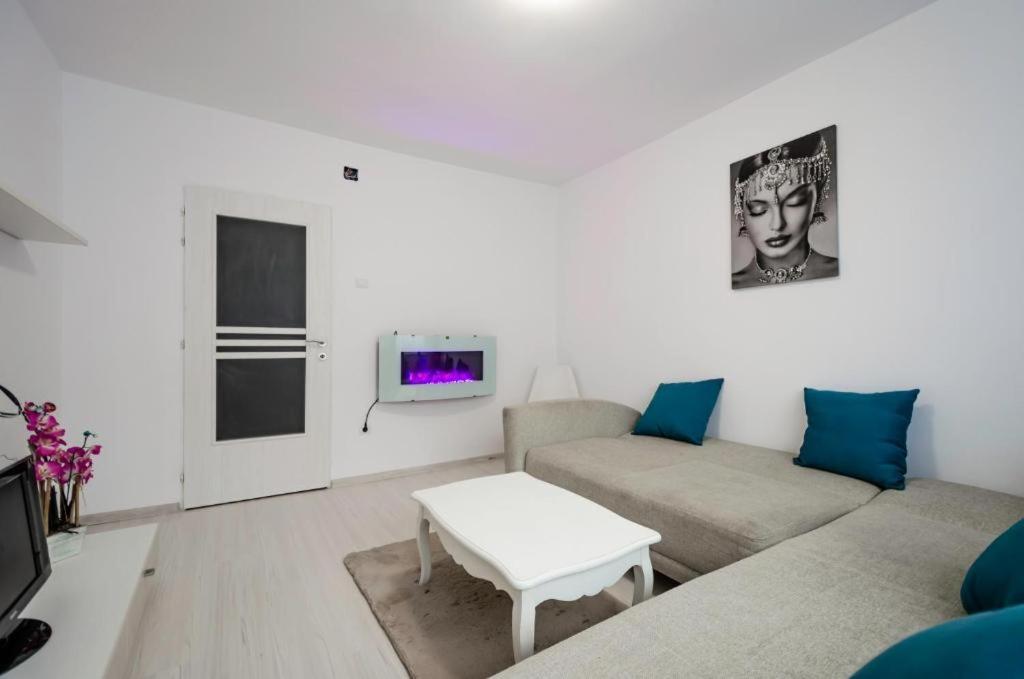 Nice Apartament Αράντ Εξωτερικό φωτογραφία